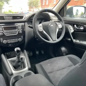 Nissan, QASHQAI, Hatchback, 2014, Manual, 1197 (cc), 5 doors - Image 8