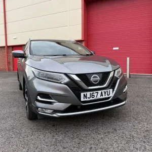 2017 Nissan Qashqai 1.5 dCi Tekna Euro 6 (s/s) 5dr HATCHBACK Diesel Manual - Image 2