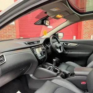 2017 Nissan Qashqai 1.5 dCi Tekna Euro 6 (s/s) 5dr HATCHBACK Diesel Manual - Image 7