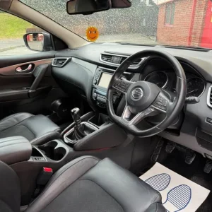 2017 Nissan Qashqai 1.5 dCi Tekna Euro 6 (s/s) 5dr HATCHBACK Diesel Manual - Image 8