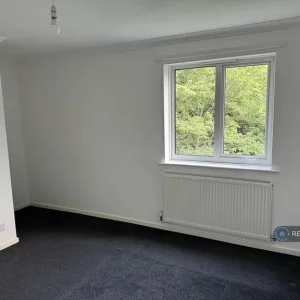 2 bedroom flat in Sheepfoote Hill, Ipswich, Suffolk (2 bed) - Image 5