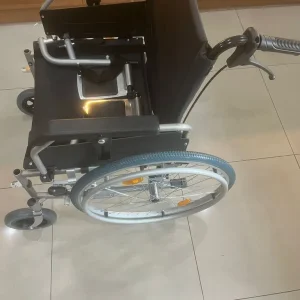 Wheelchair in fantastic condition - Image 5