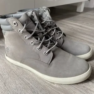 LADIES TIMBERLAND BOOTS - Image 6