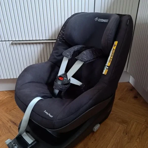 MaxiCosi Pearl 2way Car Seat with Isofix