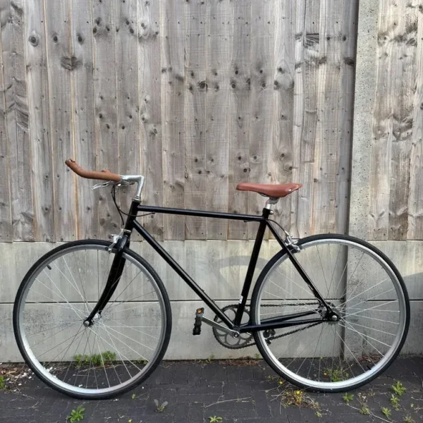 Classic single speed fixie bike from Hackney Cycles