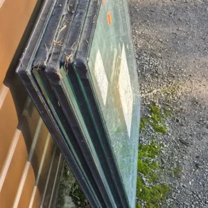 Double glazed window glasses