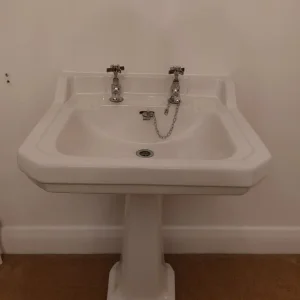 Large bathroom basin