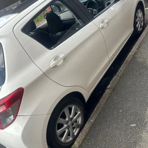 Toyota Yaris 2012 hatchback manual 5-door - Image 2