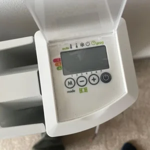 Electric radiator with box and original packaging - Image 3