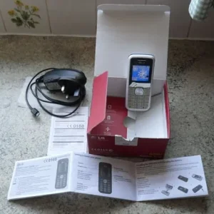 Vintage LG GS101 Mobile Phone, White, Fully Working - Image 3