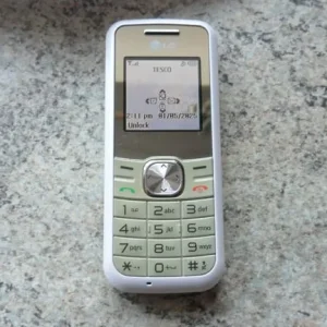Vintage LG GS101 Mobile Phone, White, Fully Working - Image 7
