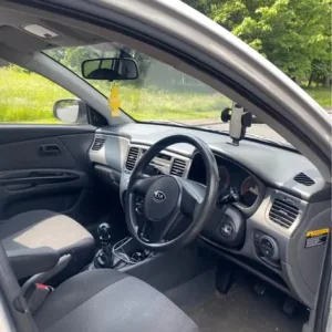 2011 Kia Rio 1.4 Manual Hatchback - Image 2
