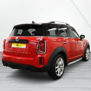 2021 MINI Countryman Cooper SE Sport 1.5L Plug-in Hybrid - Image 4