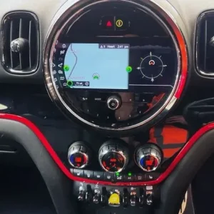 2021 MINI Countryman Cooper SE Sport 1.5L Plug-in Hybrid - Image 8