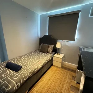 5x Large Studios with Shared Kitchen - Image 7