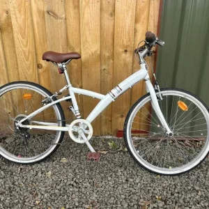 White Decathlon Poppy 300 girls bike 23”