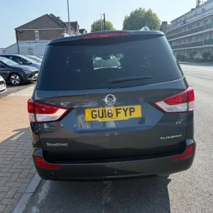 2018 Ssangyong Turismo 2.2 EX 5dr Tip Auto Diesel - Image 3