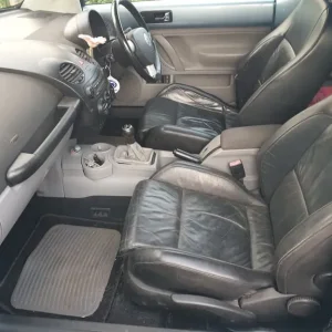 2004 VW Beetle Convertible 2.0 Manual - Image 3