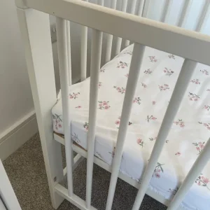Baby crib - Image 2