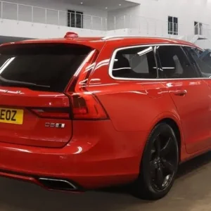 2018 Volvo V90 D5 R-Design Pro Estate - Image 4