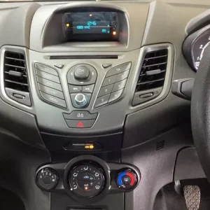 2013 Ford Fiesta 1.25 Petrol Manual Hatchback - Image 5