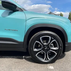 2024 Jeep Avenger 1.2 e-Hybrid MHEV Altitude e-DCT Euro 6 5dr Hatchback - Image 4