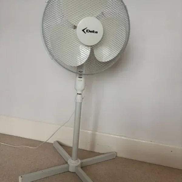 Floor standing fan