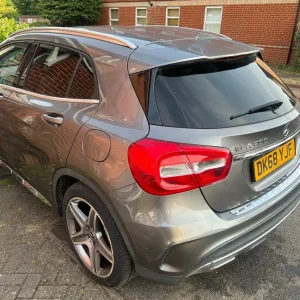 Mercedes-Benz GLA Estate 2018 Manual 1595cc 5-door - Image 2