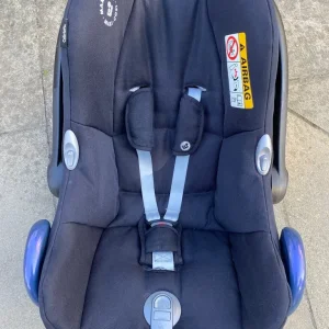 Maxi Cosi Cabriofix infant car seat - Image 3