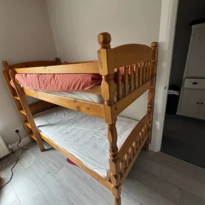Solid pine bunk beds - Image 2