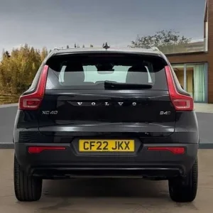 2022 Volvo XC40 2.0 B4P Plus Dark 5-door AWD Estate Petrol Automatic - Image 4