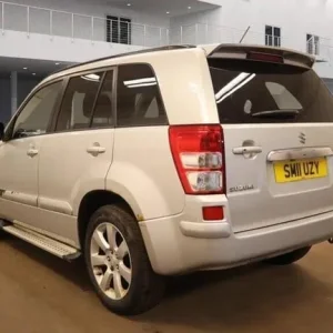 2011 Suzuki Grand Vitara 1.9 DDiS Estate - Image 5