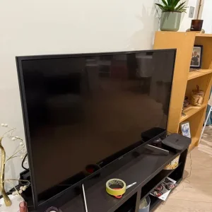 Sony Bravia Smart TV 43” - Image 3