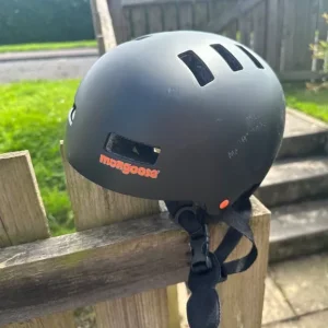 Maxi micro scooter with mongoose helmet and full protection set - Image 6