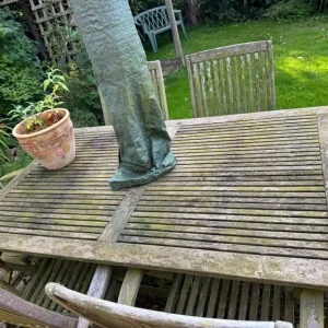 Garden table & 6 chairs - Image 2