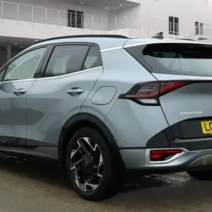 2022 Kia Sportage 1.6 T-GDi GT-Line S Plug-in Hybrid SUV - Image 3