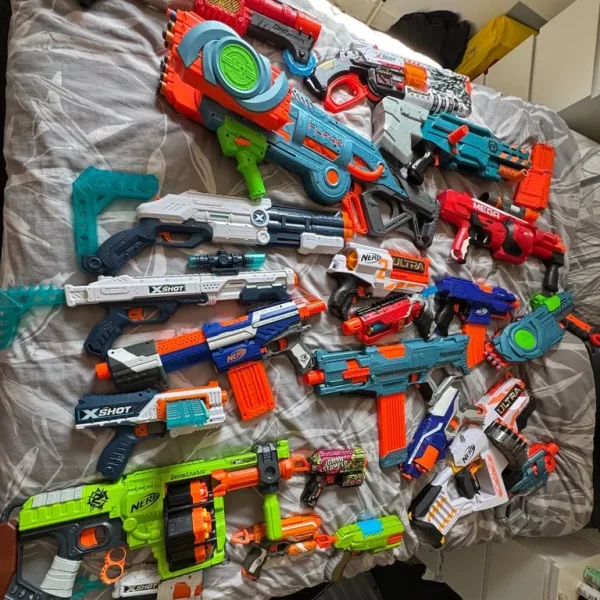 Large Nerf gun bundle