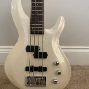 Aria Pro II IGB-STD electric bass guitar - Image 2