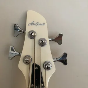 Aria Pro II IGB-STD electric bass guitar - Image 3