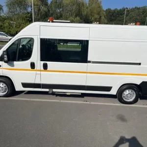 PEUGEOT BOXER 335 L3 PROFESSIONAL AIR CON WELFARE VAN WITH TOILET - Image 6