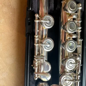 Yamaha flute YFL 212 - Image 2