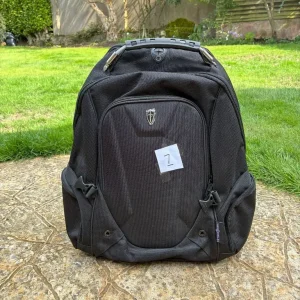 Collection of suitcases, holdalls, backpacks - Image 8