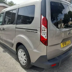 Ford Grand Tourneo Connect Freedom RS Diesel - Image 4