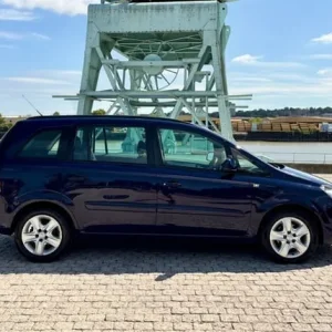 2014 Vauxhall Zafira 1.8i 16v VVT Exclusiv 5dr MPV Petrol Manual - Image 4