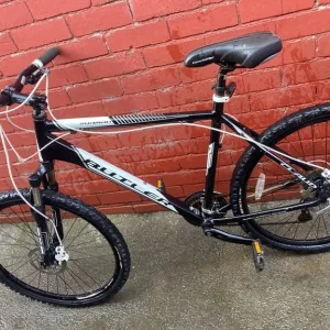 Claud Butler Shaman 20-inch mountain bike with hydraulic brakes