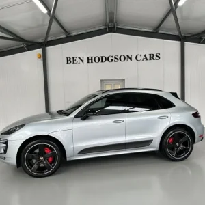 2016 Porsche Macan 3.0T GTS 5-door SUV - Image 3