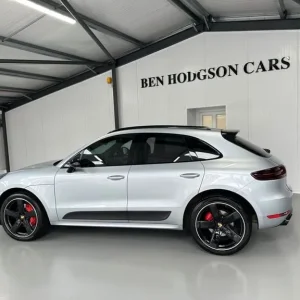 2016 Porsche Macan 3.0T GTS 5-door SUV - Image 4