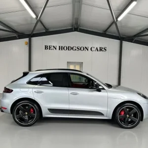 2016 Porsche Macan 3.0T GTS 5-door SUV - Image 5