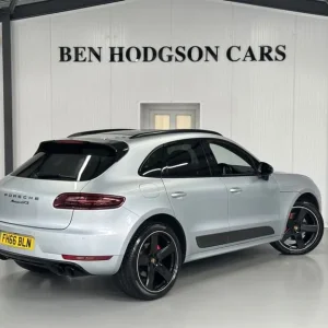 2016 Porsche Macan 3.0T GTS 5-door SUV - Image 7