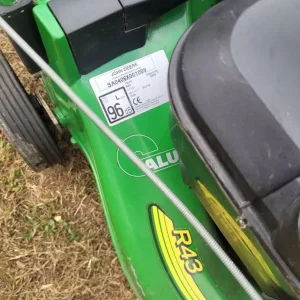 John Deere R43 Lawnmower - Image 2
